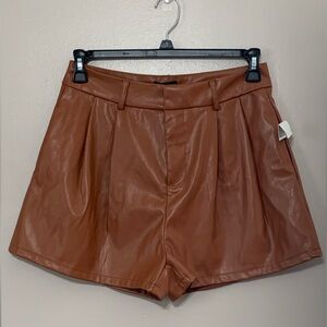 Highrise Shorts (M)
